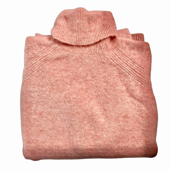 J.Crew - Turtleneck Sweater with side slits in Supersoft Yarn Size XS - Picture 4 of 11